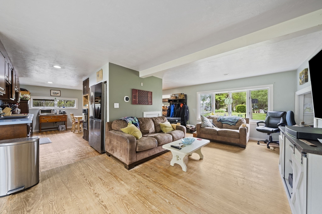 38 Popes Point Road Carver, MA 02330 - Photo 13 of 38 Gallery Image 13