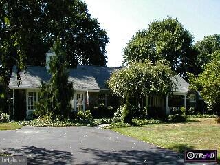 319 Wrights Road Newtown, PA 18940 - Photo 1 of 6 Gallery Image 1