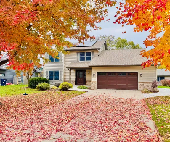 $460,000 | 1908 Sibley View Lane, Northfield, MN 55057