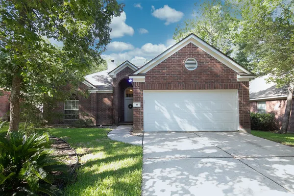 $1,950 | 11 Painted Canyon Place, The Woodlands, TX 77381
