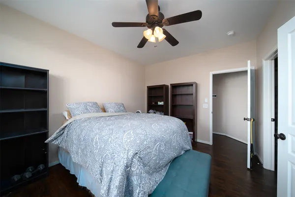 $1,950 | 11 Painted Canyon Place, The Woodlands, TX 77381