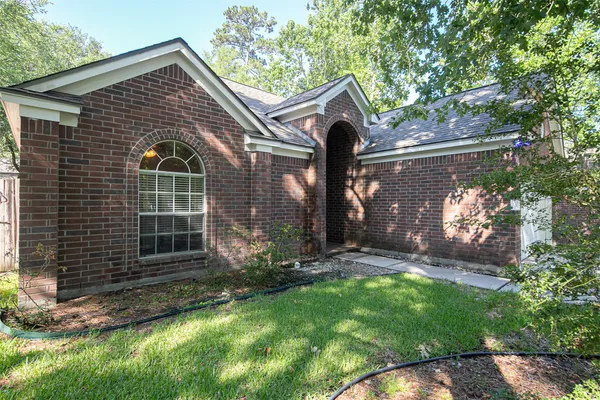 $1,950 | 11 Painted Canyon Place, The Woodlands, TX 77381