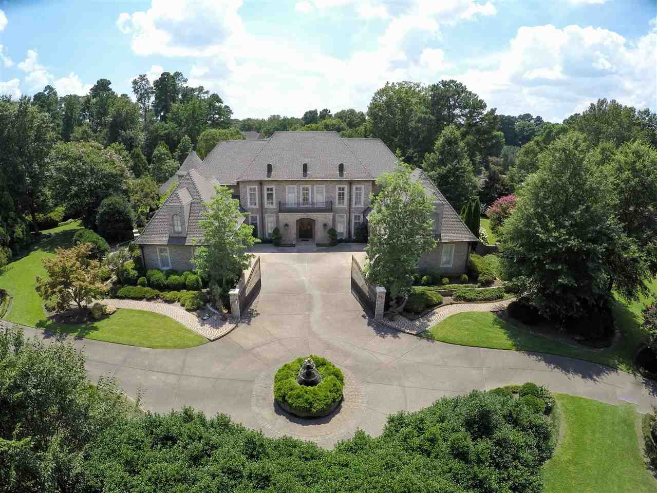 2815 Scarlet Road Germantown, TN 38139 - Photo 1 of 25 Gallery Image 1