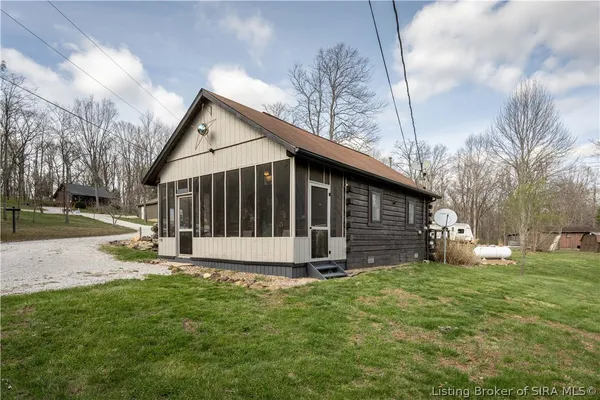 $204,900 | 3198 Happy Hollow Road, Birdseye, IN 47513