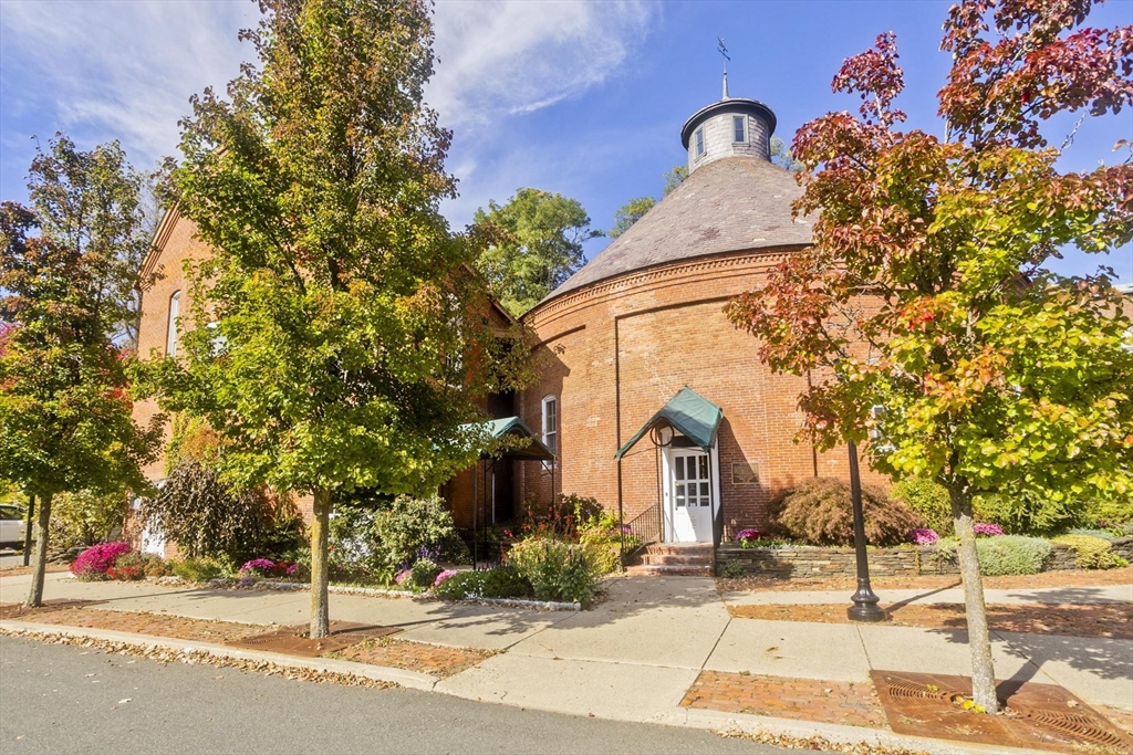 244 Main Street Northampton, MA 01060 - Photo 2 of 28