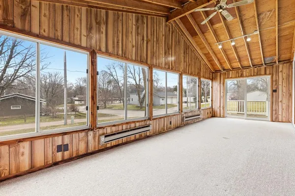 $165,000 | 121 West Rowena Street, Ivanhoe, MN 56142