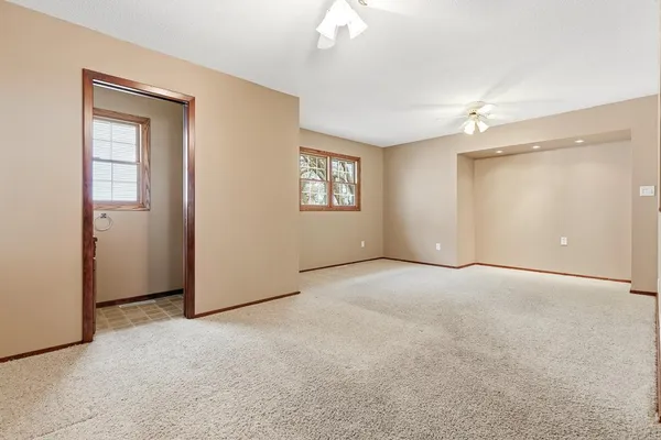 $165,000 | 121 West Rowena Street, Ivanhoe, MN 56142