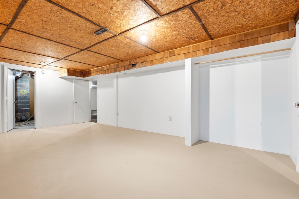 121 West Rowena Street Ivanhoe, MN 56142 - Photo 45 of 51