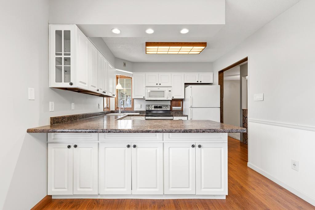 121 West Rowena Street Ivanhoe, MN 56142 - Photo 5 of 51