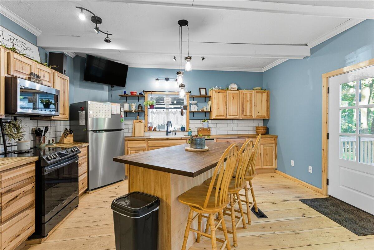 3 North Main Street Turner, ME 04282 - Photo 15 of 56 31-3 N Main St_Turner_ME-43