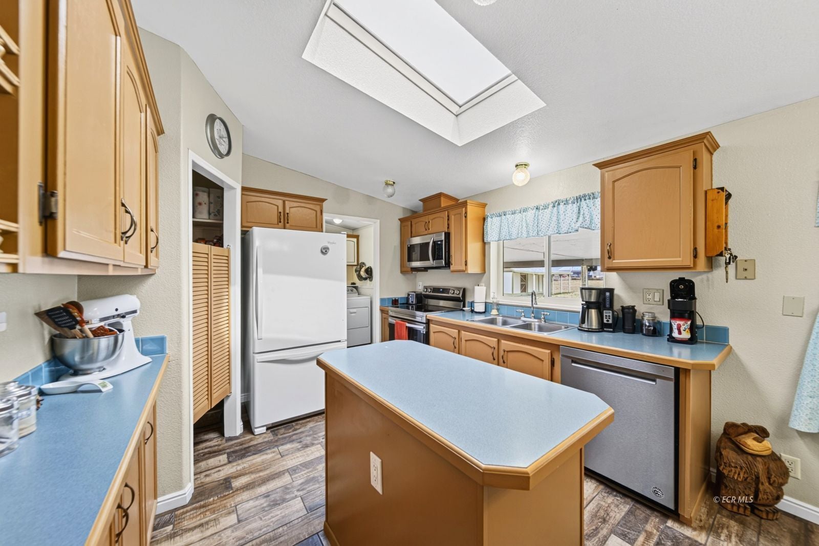 933 Spring Valley Parkway Spring Creek, NV 89815 - Photo 18 of 46 Gallery Image 18
