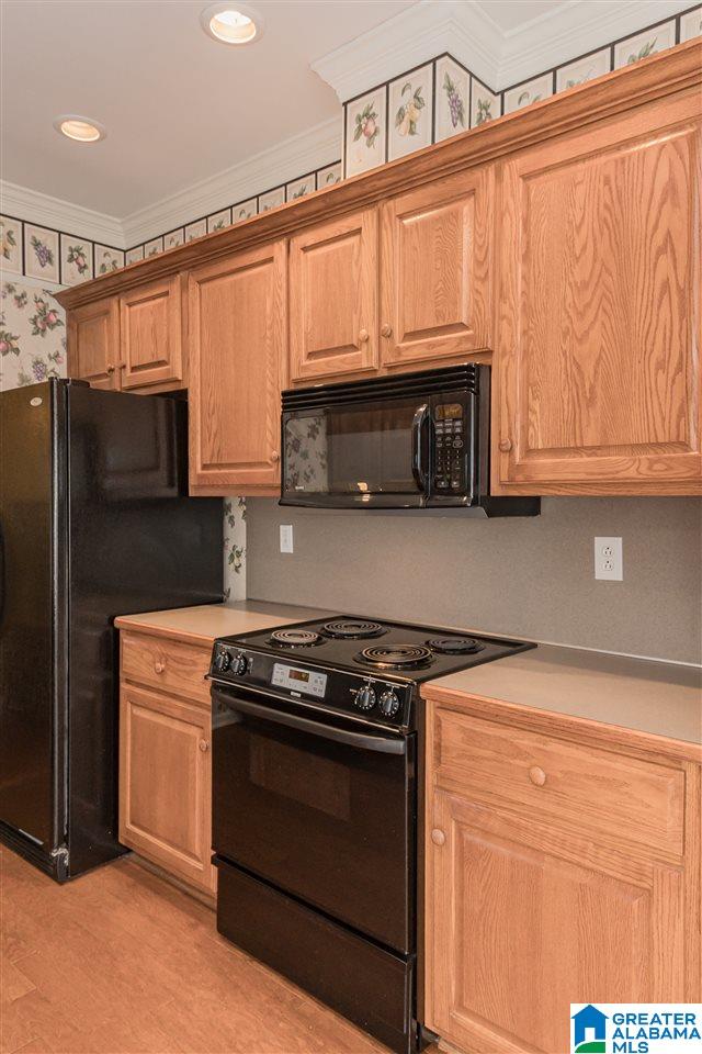 1034 Kensington Way Moody, AL 35004 - Photo 8 of 24