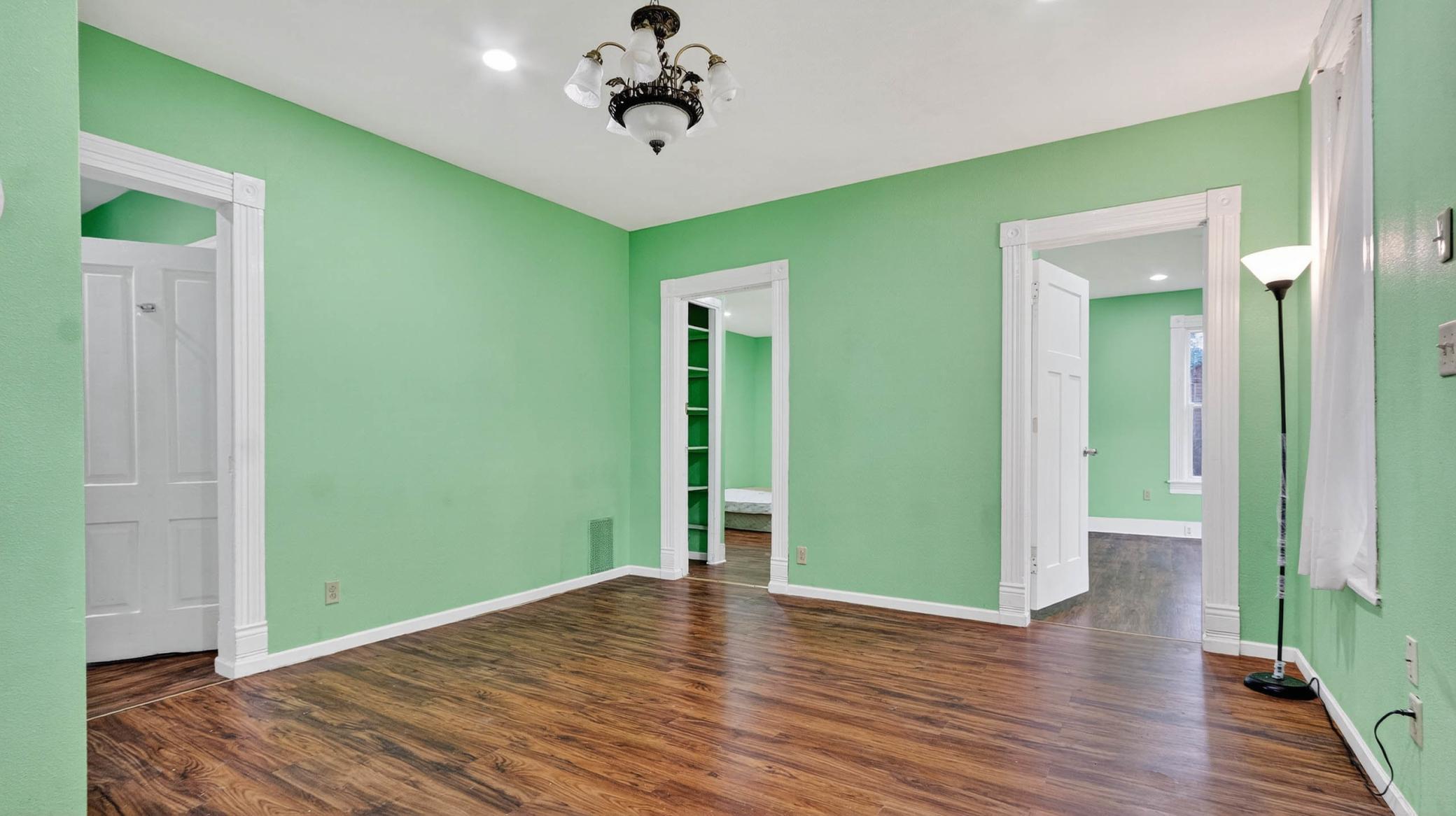 503 11th Street East Menomonie, WI 54751 - Photo 5 of 29