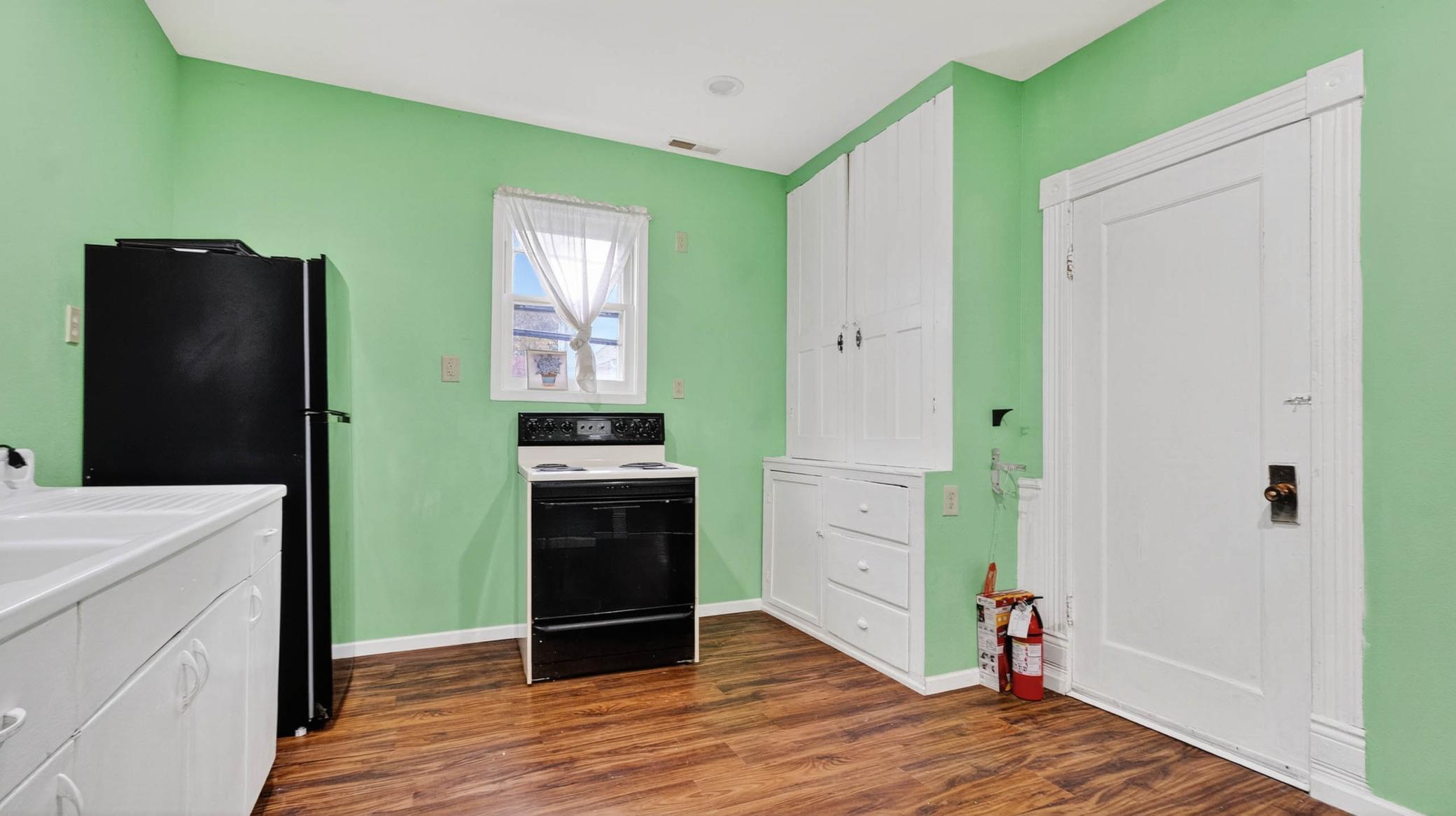 503 11th Street East Menomonie, WI 54751 - Photo 9 of 29