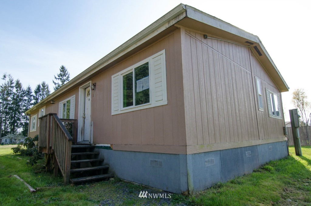 19129 Pecan Street Southwest Rochester, WA 98579 - Photo 2 of 25