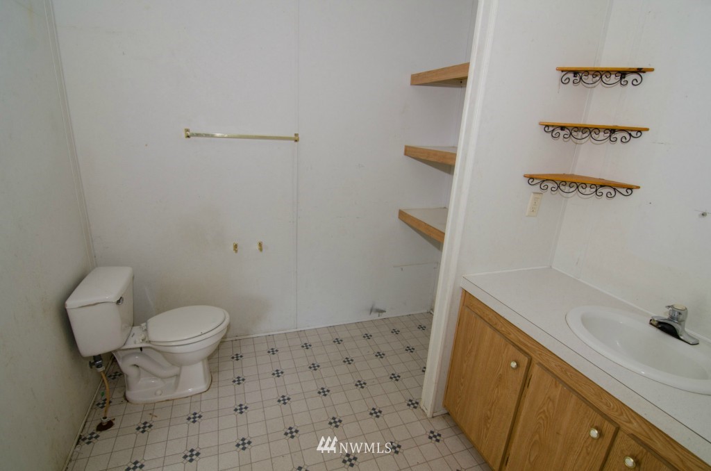 19129 Pecan Street Southwest Rochester, WA 98579 - Photo 22 of 25