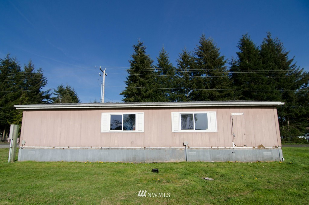 19129 Pecan Street Southwest Rochester, WA 98579 - Photo 4 of 25