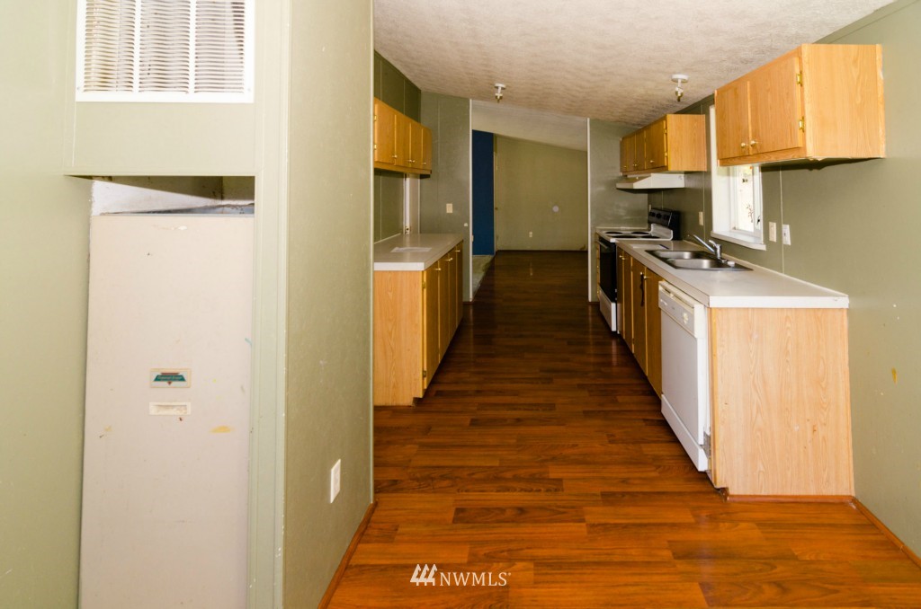 19129 Pecan Street Southwest Rochester, WA 98579 - Photo 8 of 25