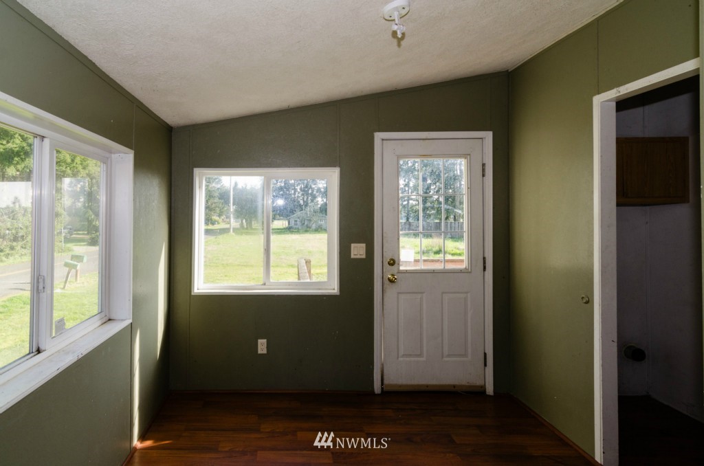 19129 Pecan Street Southwest Rochester, WA 98579 - Photo 10 of 25