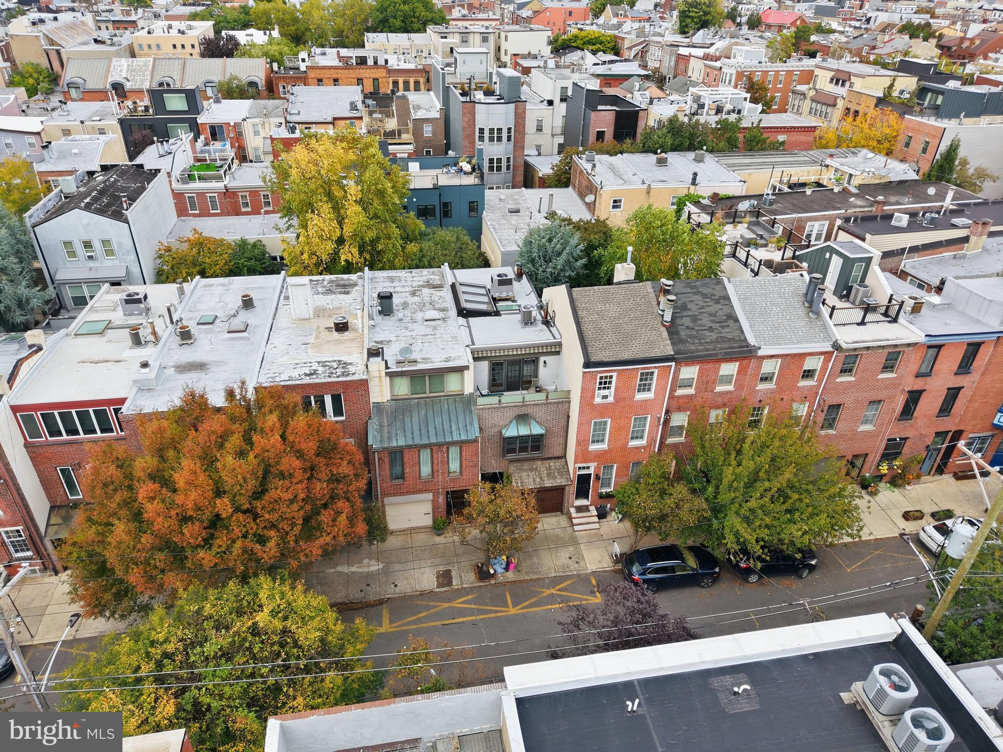 315 Fitzwater Street Philadelphia, PA 19147 - Photo 30 of 32 an aerial view of residential houses with outdoor space