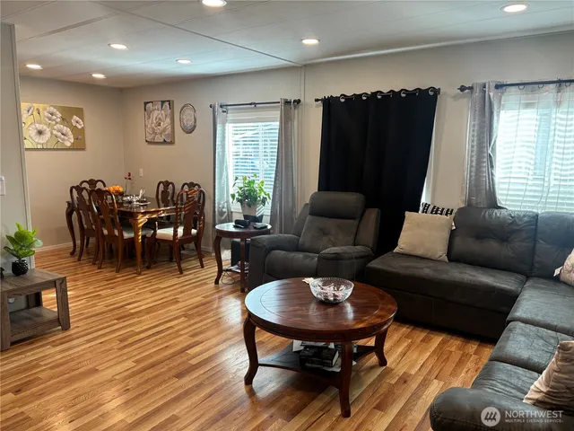 $119,900 | 7901 West Clearwater Avenue, Unit 182, Kennewick, WA 99336