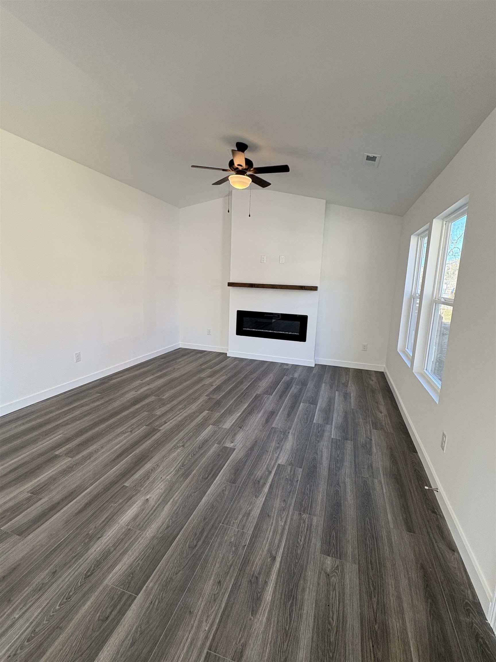 209 Claremont Street Gaffney, SC 29341 - Photo 3 of 17