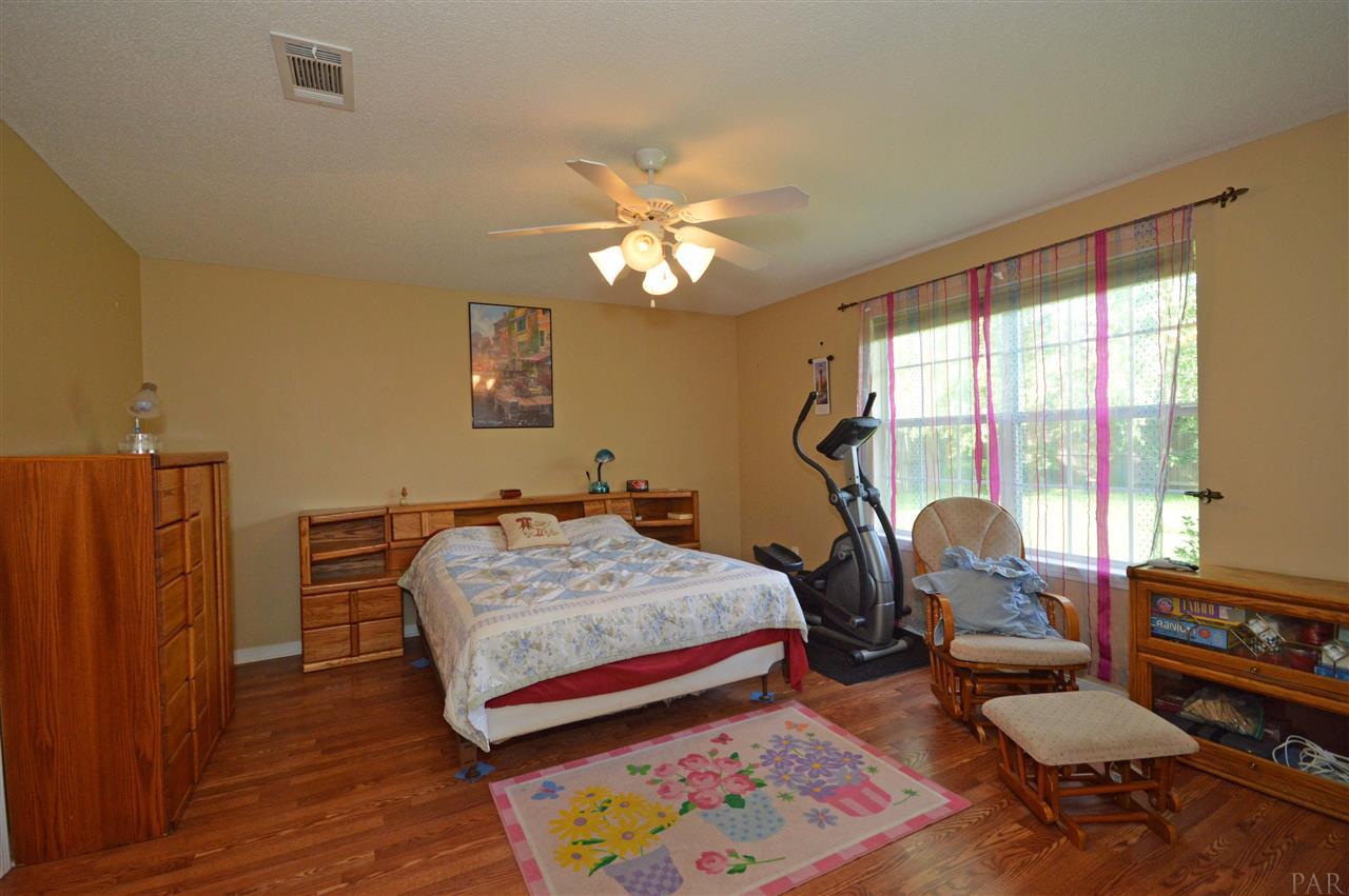 4808 Timber Ridge Drive Pace, FL 32571 - Photo 18 of 32