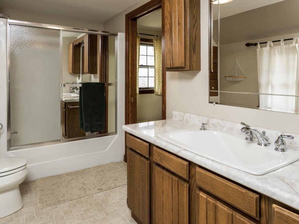 9 The Ledges Trevett, ME 04571 - Photo 28 of 34 Guest bathroom with tub/shower with...
