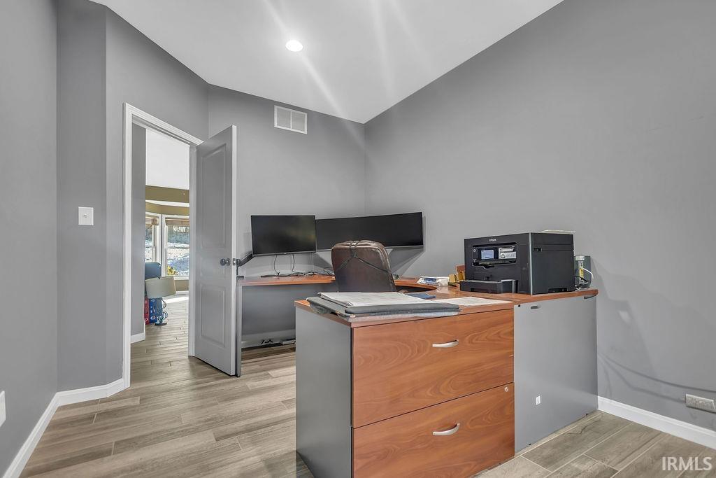 1004 West Burma Road Bloomington, IN 47404 - Photo 8 of 36