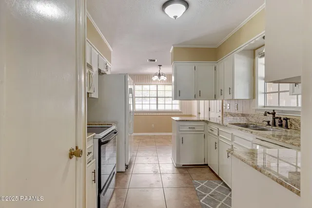 $215,000 | 216 Orgeron Drive, Lafayette, LA 70506