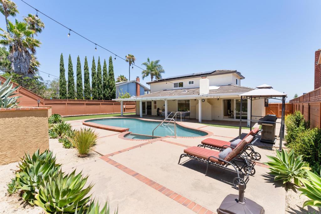 5736 Soledad Mountain Road La Jolla, CA 92037 - Photo 13 of 36