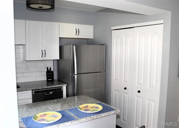$105,000 | 3106 Carnaby Lane, Unit C, Bridgeton, MO 63044