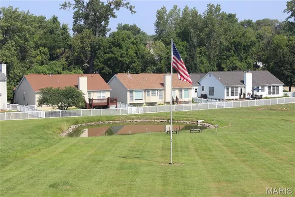 $105,000 | 3106 Carnaby Lane, Unit C, Bridgeton, MO 63044