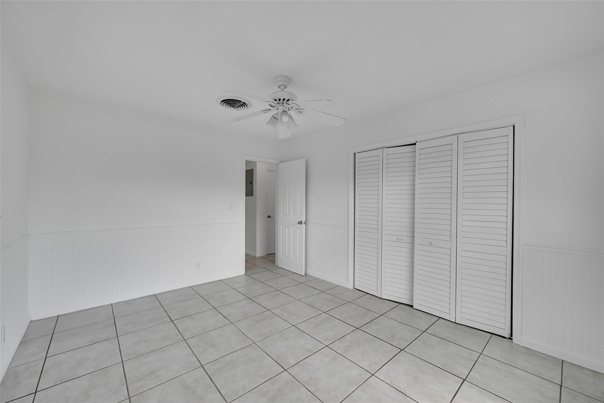 220 Southeast 10th Street Pompano Beach, FL 33060 - Photo 23 of 42 a view of an empty room