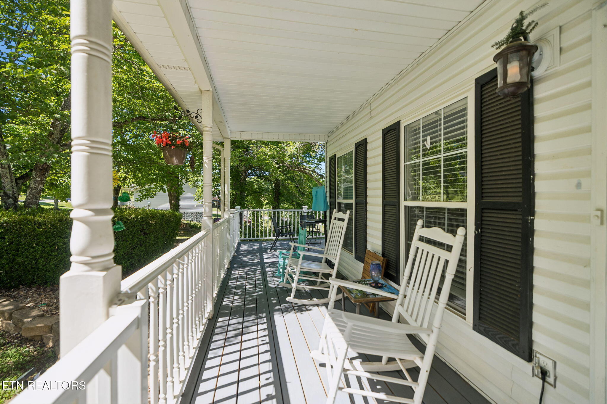 137 Meadow Run Bean Station, TN 37708 - Photo 4 of 42 5-137 Meadow Run - 005