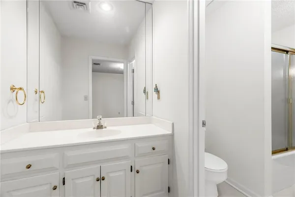 $655,000 | 510 Opera House Lane, Odessa, MO 64076