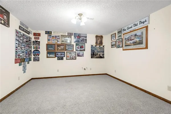 $655,000 | 510 Opera House Lane, Odessa, MO 64076