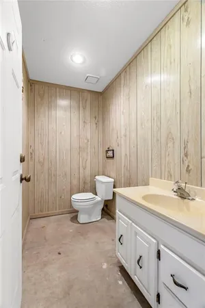 $655,000 | 510 Opera House Lane, Odessa, MO 64076