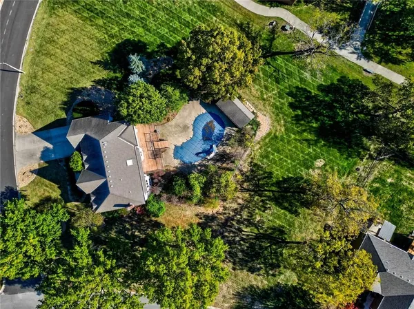 $655,000 | 510 Opera House Lane, Odessa, MO 64076