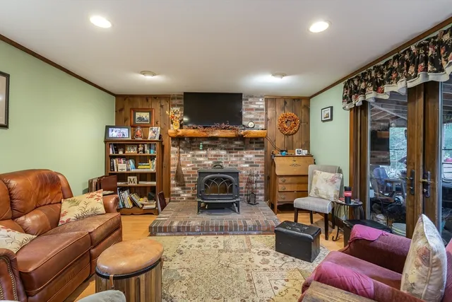 $639,000 | 73 White Oak Run, Dartmouth, MA 02747