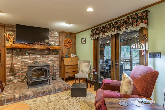 $639,000 | 73 White Oak Run, Dartmouth, MA 02747