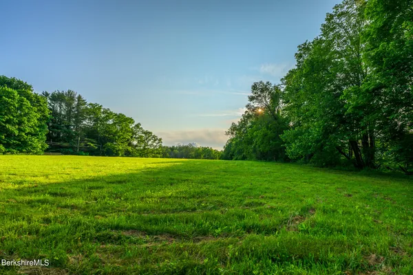 a view of an outdoor space and a yard