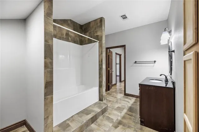 $525,000 | 341 North 8th Street, Ponchatoula, LA 70454