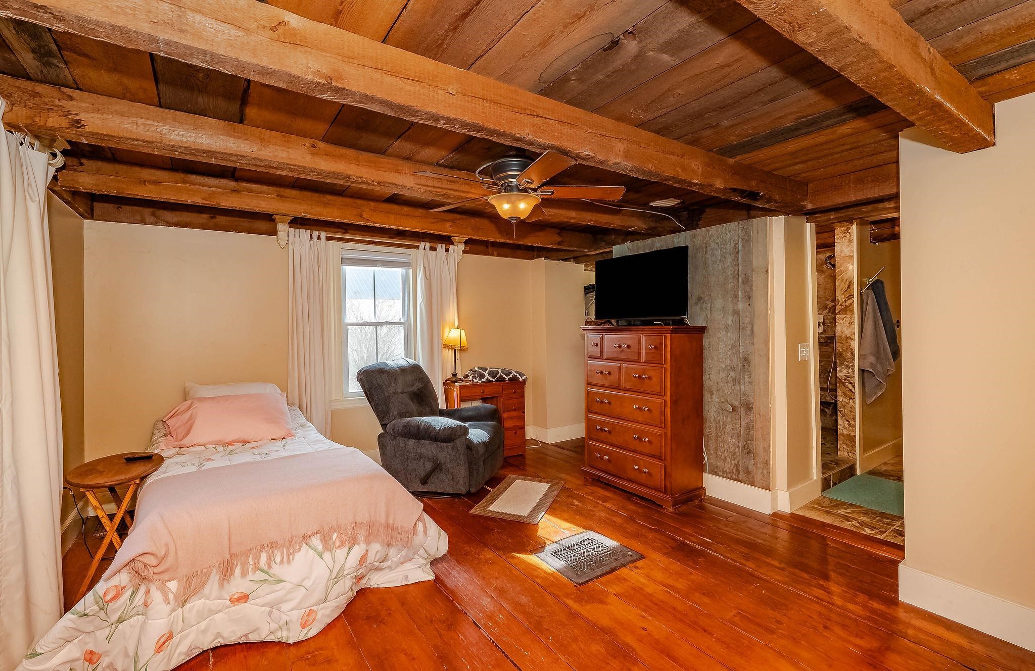 180 Main Street Wakefield, NH 03887 - Photo 13 of 60