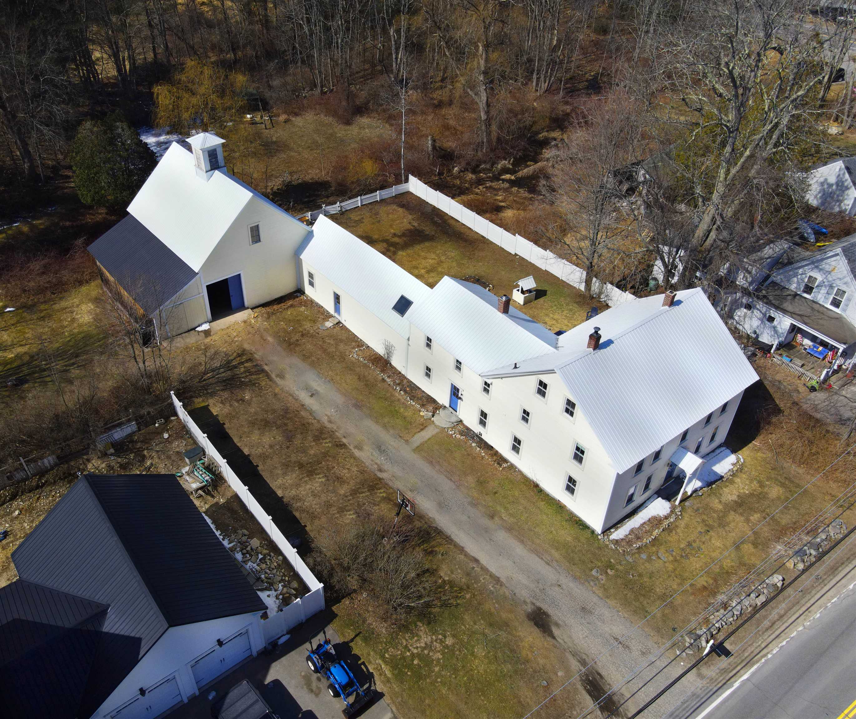 180 Main Street Wakefield, NH 03887 - Photo 3 of 60