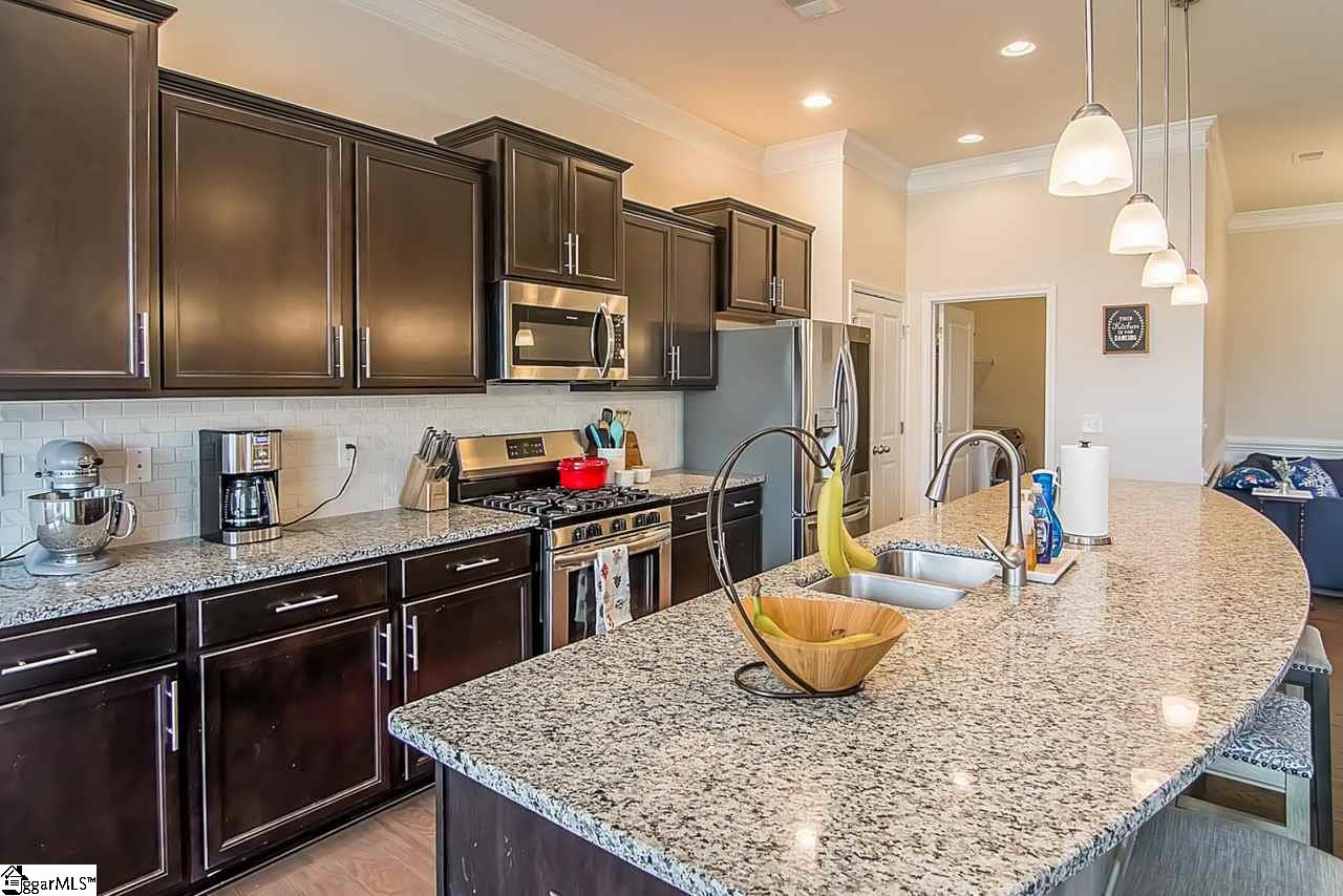 605 Waymeet Drive Greer, SC 29651 - Photo 11 of 32 Gas Range with Built-In Microwave!