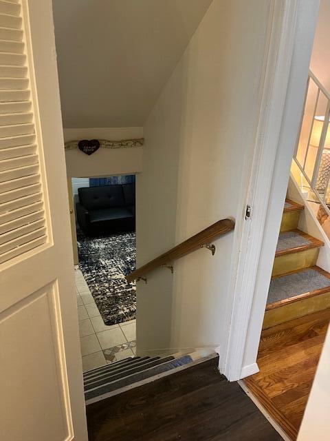 1417 Earl Road Michigan City, IN 46360 - Photo 19 of 25 a view of entryway