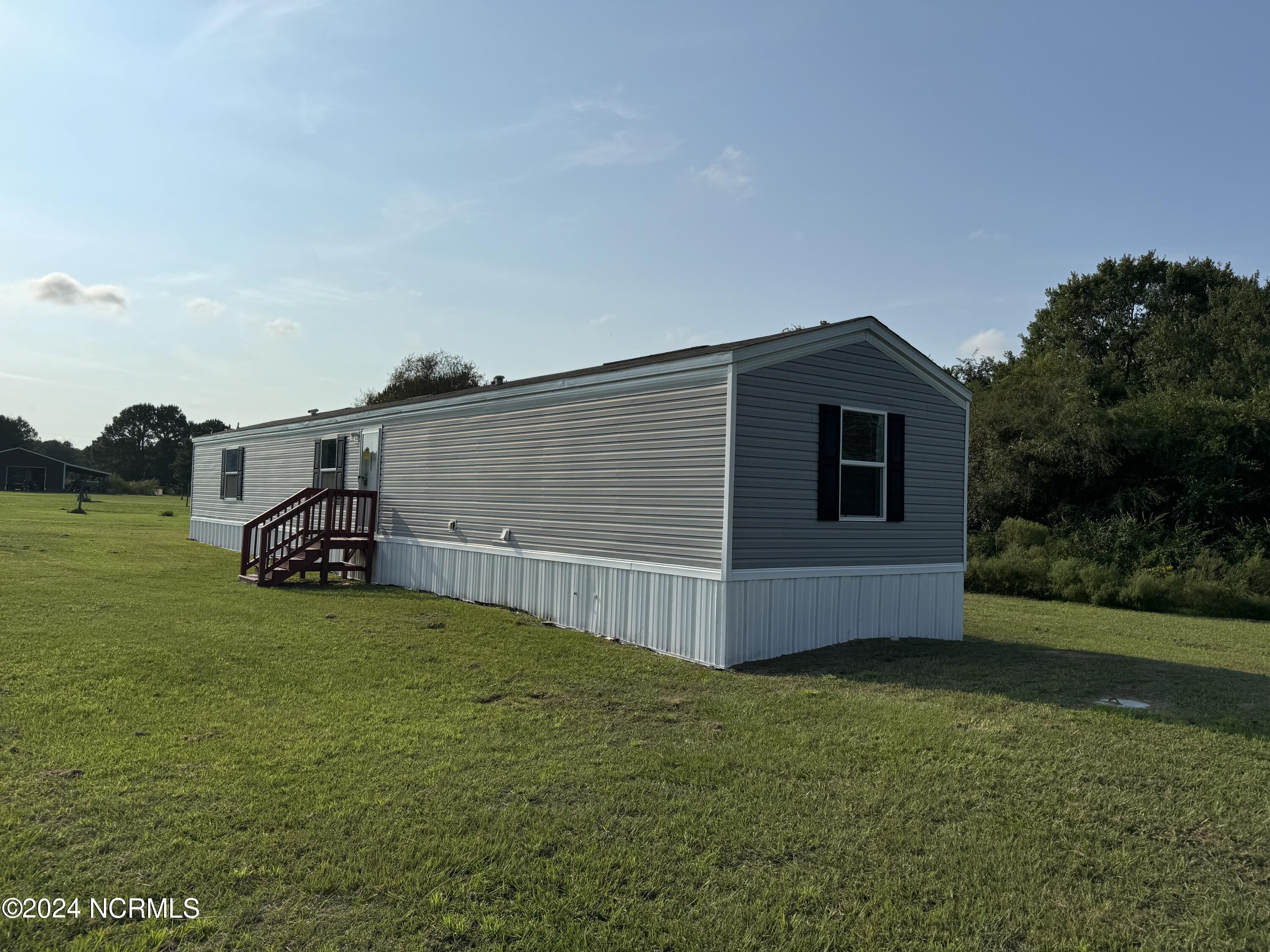 715 Sumner Road Pink Hill, NC 28572 - Photo 5 of 19 IMG_6928
