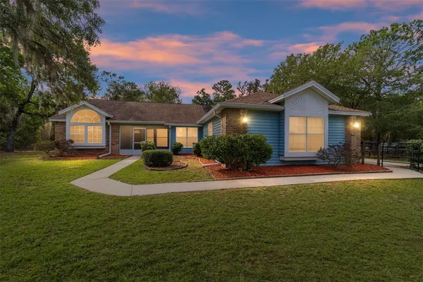 $453,500 | 13984 Southwest 80th Street, Dunnellon, FL 34432