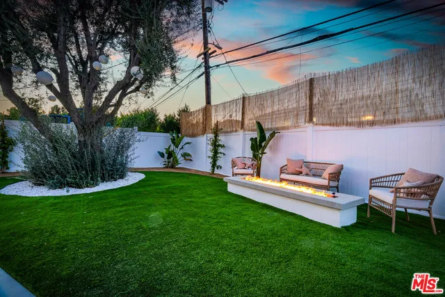 $1,695,000 | 5853 Keokuk Avenue, Woodland Hills, CA 91367